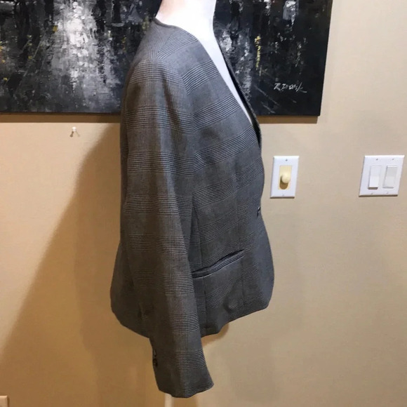 Classica by Evan Picone Fully Lined Gray Plaid Blazer w/Single Button Front-14 - Picture 5 of 7
